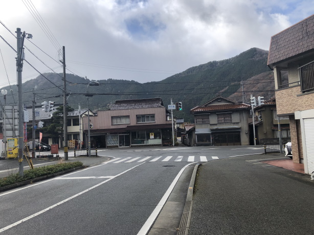 県道8号
